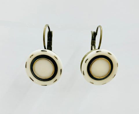 Vintage button hanging earrings with white, black and gold circle design
